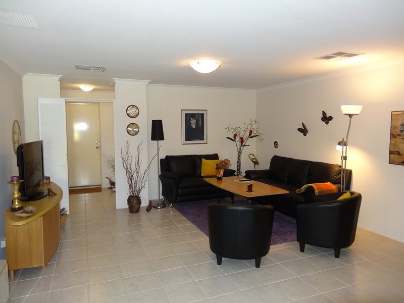 9/10 Binnar Court, Erskine WA 6210