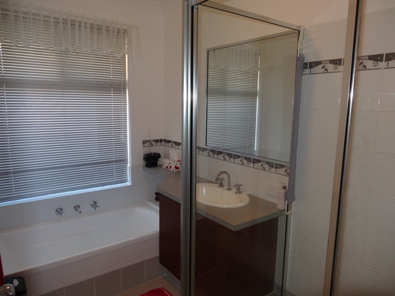 9/10 Binnar Court, Erskine WA 6210