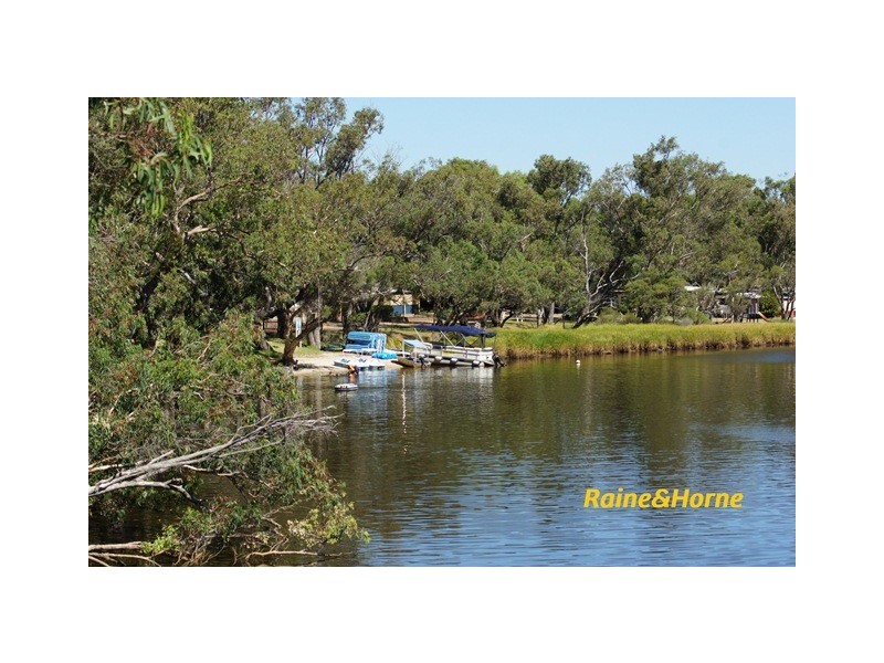 8 Hayes Court, Ravenswood WA 6208