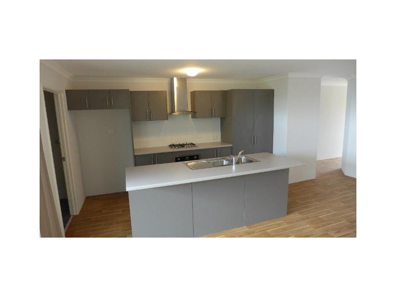 2B Bushlark Turn, Erskine WA 6210