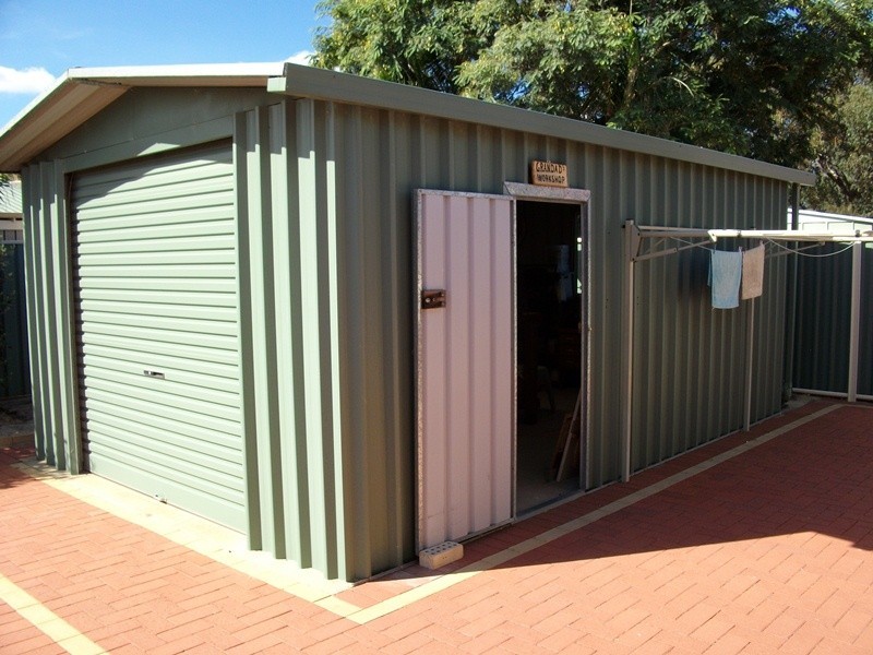 4 Yunderup Rd, South Yunderup WA 6208