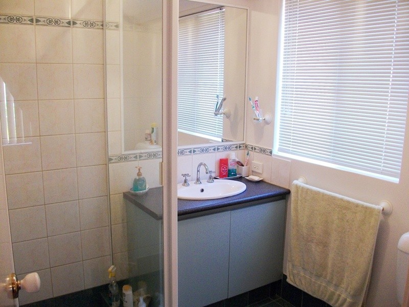 4 Yunderup Rd, South Yunderup WA 6208