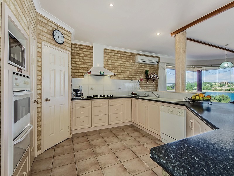3 Captain Court, Wannanup WA 6210