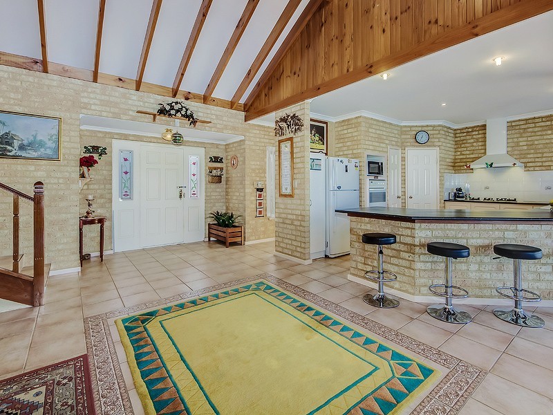 3 Captain Court, Wannanup WA 6210