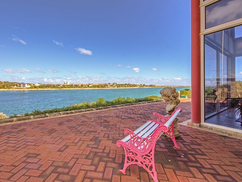 3 Captain Court, Wannanup WA 6210