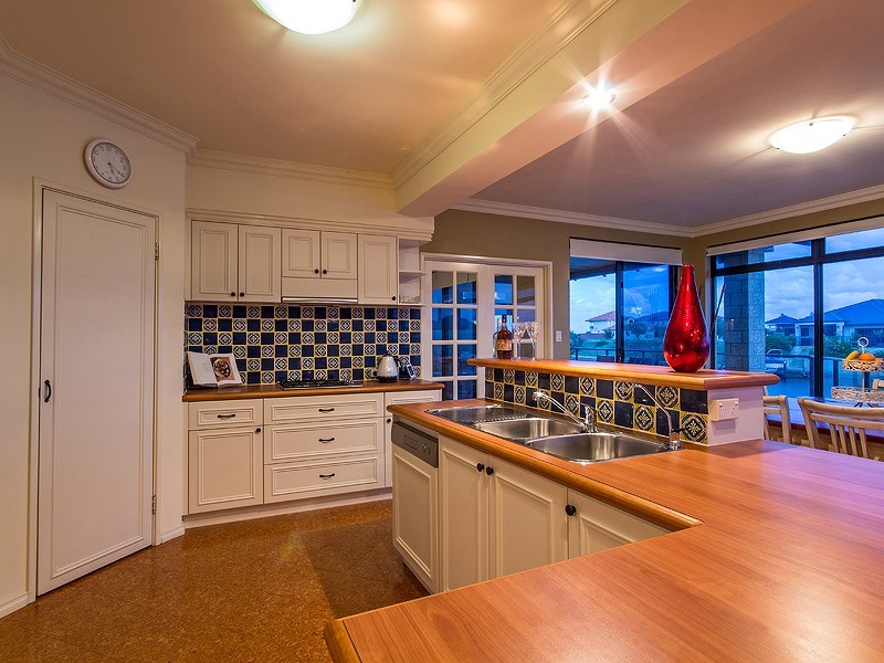 42 Sandpiper Retreat, Wannanup WA 6210