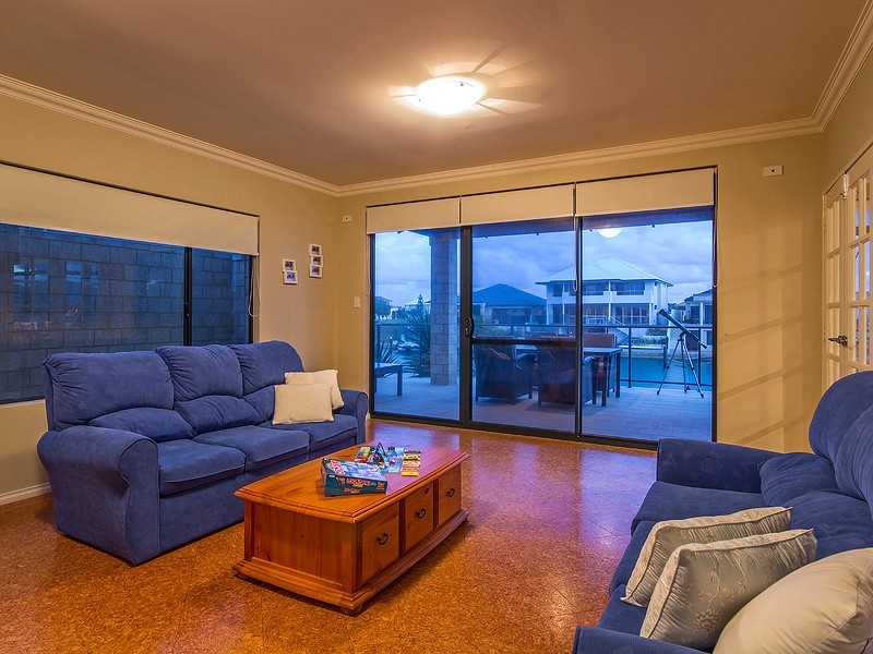 42 Sandpiper Retreat, Wannanup WA 6210