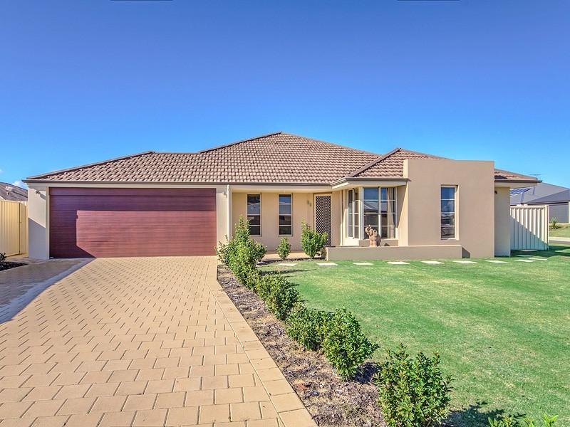 20 Woorabinda Rise, Lakelands WA 6180