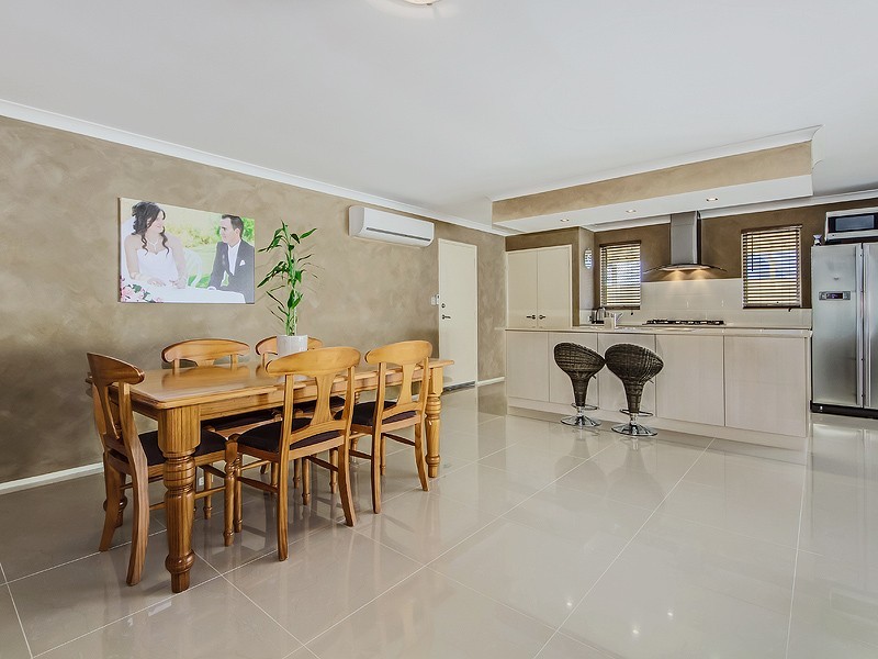 20 Woorabinda Rise, Lakelands WA 6180