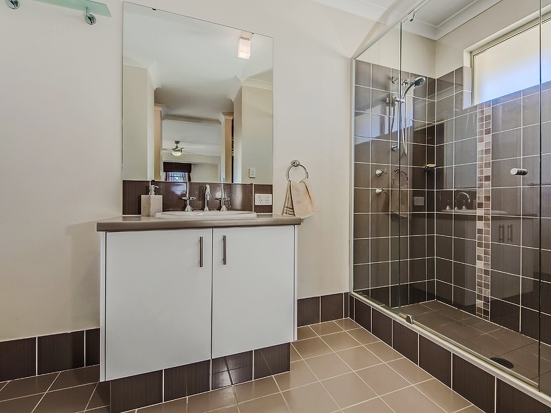 20 Woorabinda Rise, Lakelands WA 6180