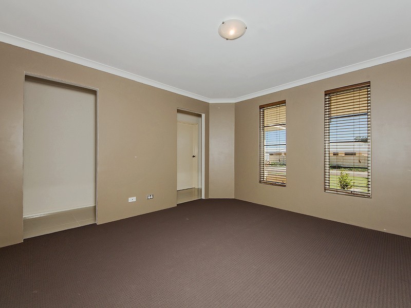 20 Woorabinda Rise, Lakelands WA 6180