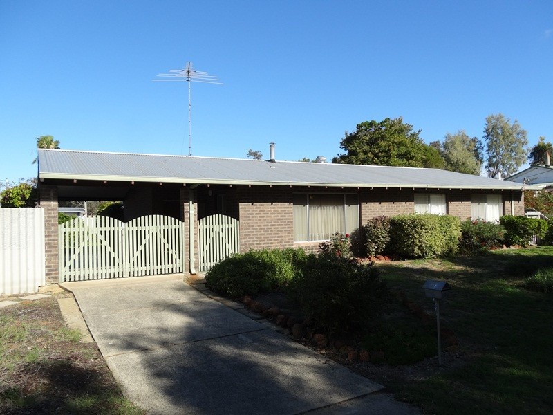 8 Correas Street, North Yunderup WA 6208