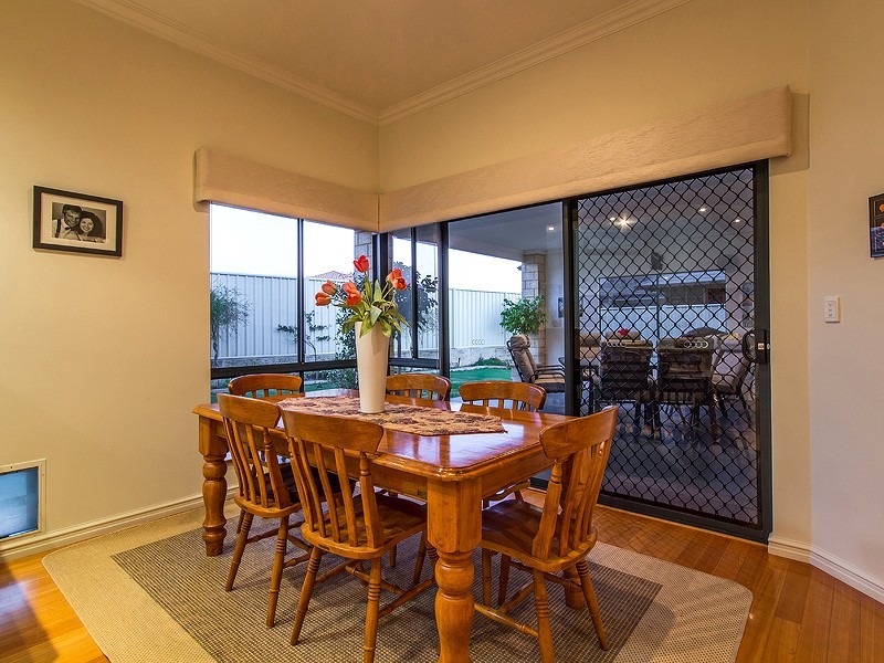 37 Princeton Drive, Wannanup WA 6210