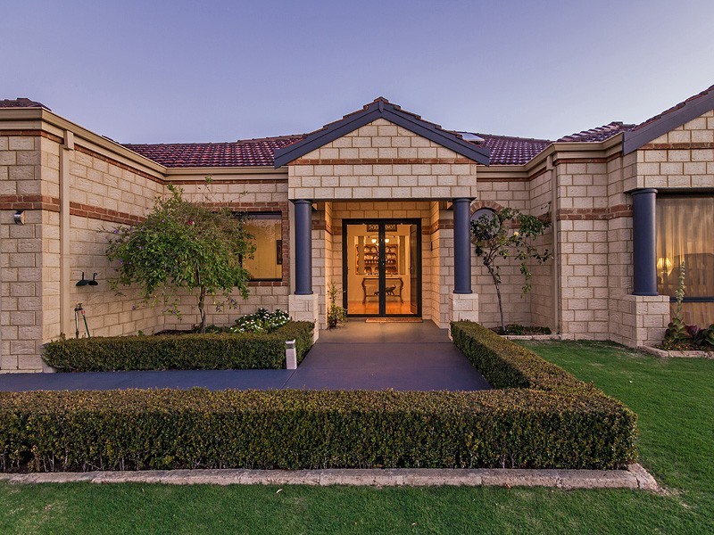 37 Princeton Drive, Wannanup WA 6210