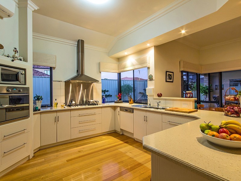 37 Princeton Drive, Wannanup WA 6210