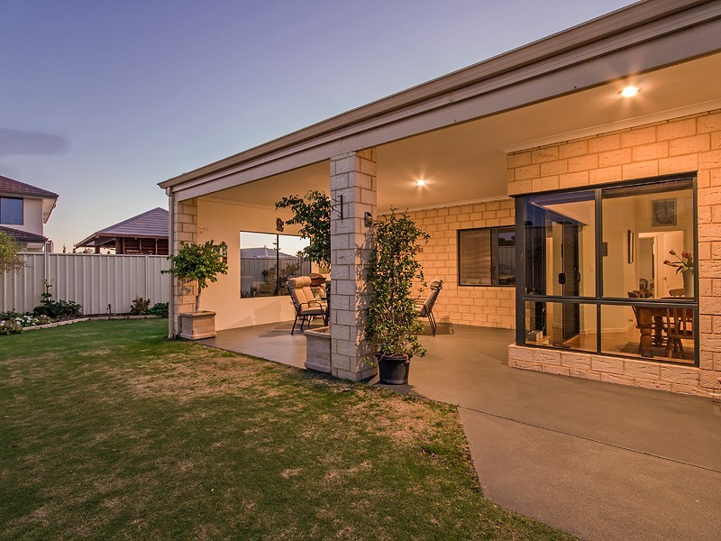 37 Princeton Drive, Wannanup WA 6210