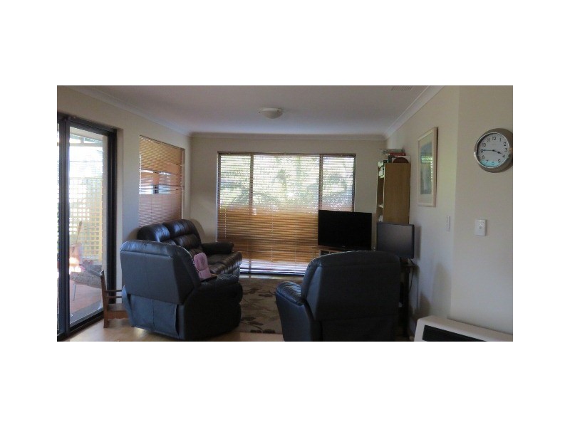 5 Pentland Crescent, Dudley Park WA 6210