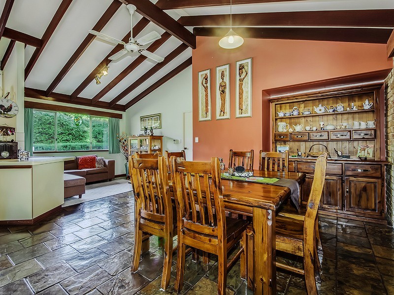 8 Navarre Row, Greenfields WA 6210