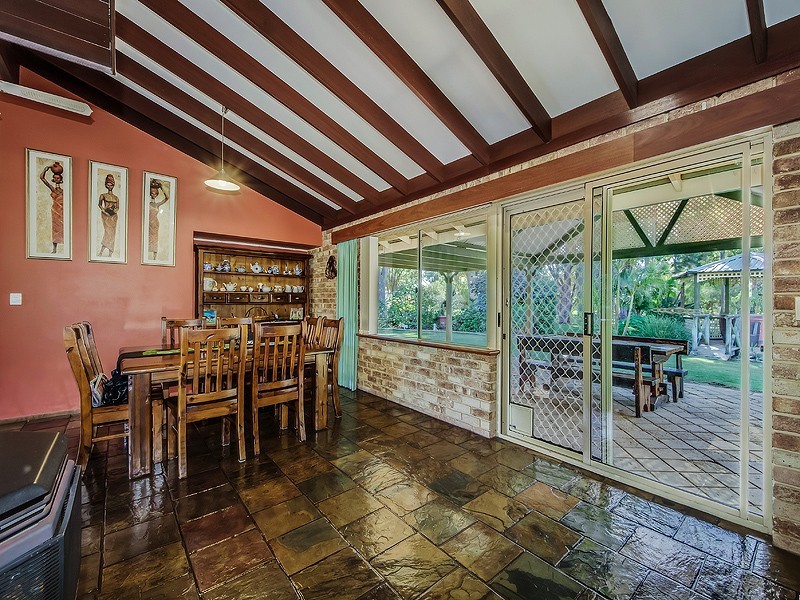 8 Navarre Row, Greenfields WA 6210