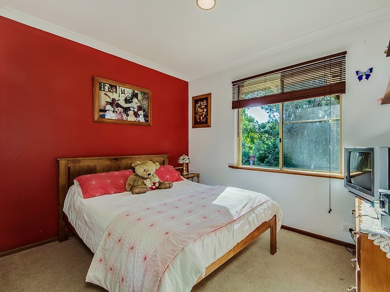 8 Navarre Row, Greenfields WA 6210