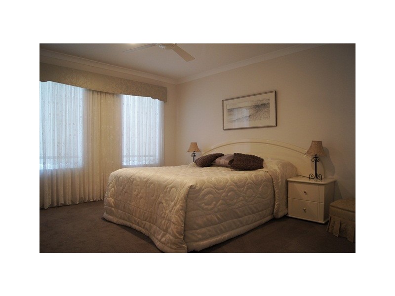 10 Black Swan View, Dudley Park WA 6210