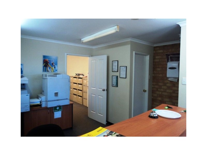 Unit 2, 4 Crane Circle, Karratha WA 6714