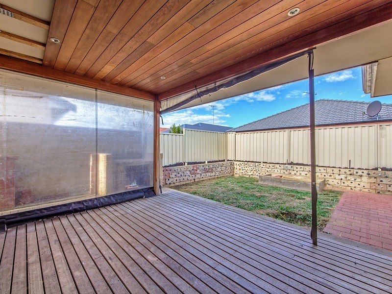16 Wonich Fairway, Greenfields WA 6210