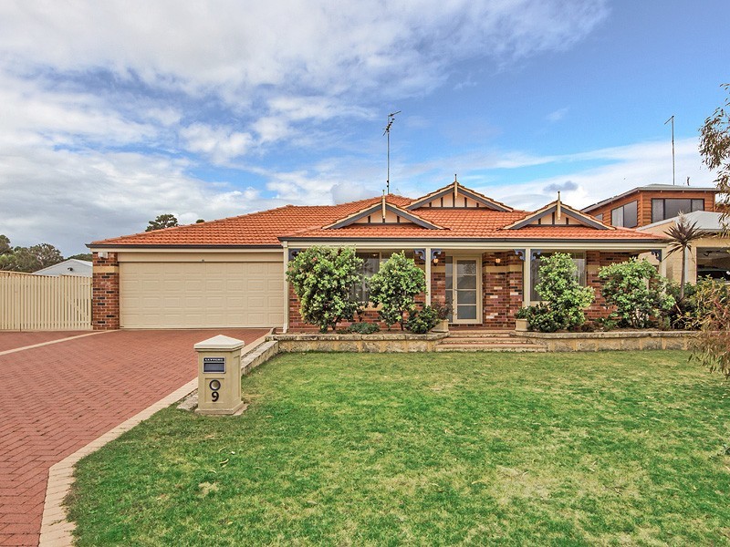 9 Coastal Retreat, Wannanup WA 6210