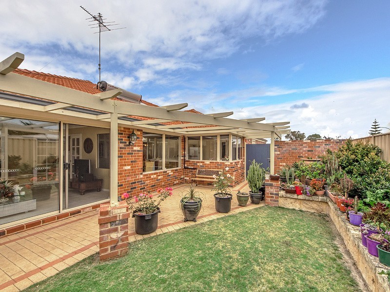 9 Coastal Retreat, Wannanup WA 6210
