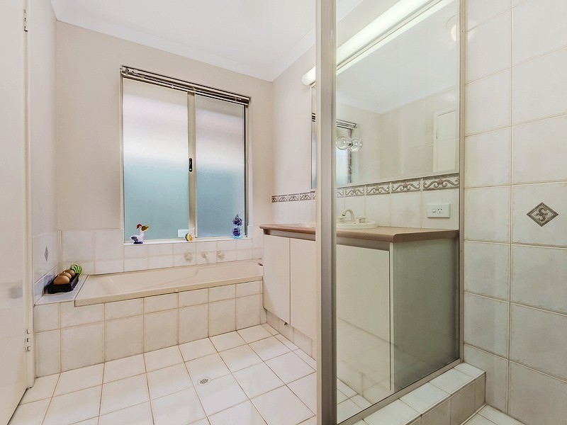 9 Coastal Retreat, Wannanup WA 6210