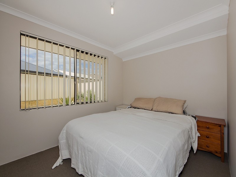 24 Woorabinda Rise, Lakelands WA 6180