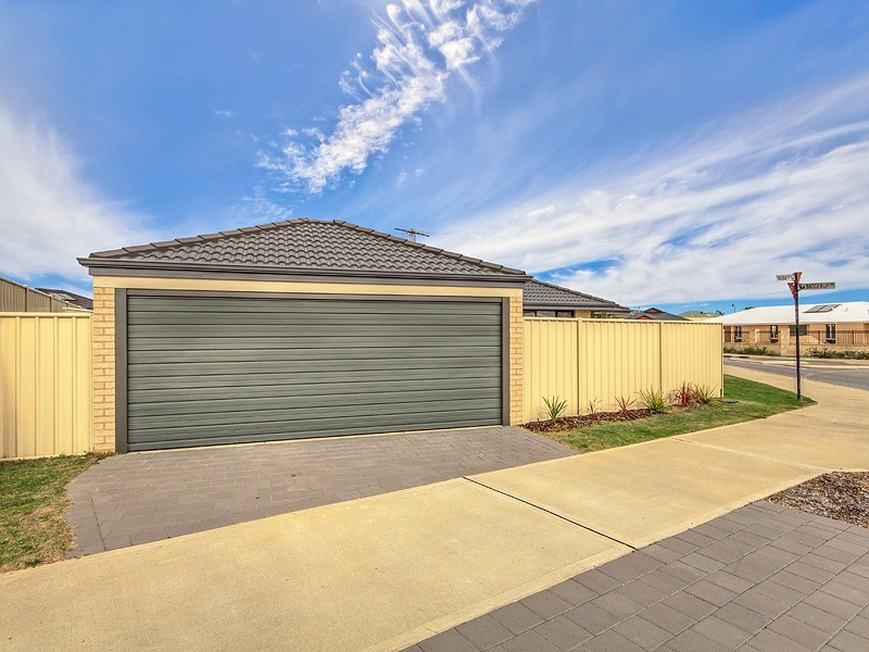 24 Woorabinda Rise, Lakelands WA 6180