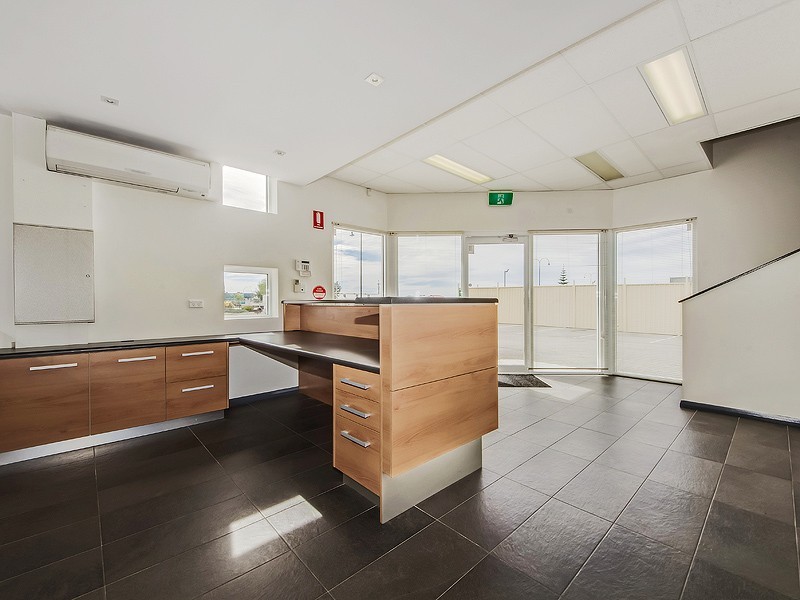 4 – 8 Blackburn Drive, Port Kennedy WA 6172