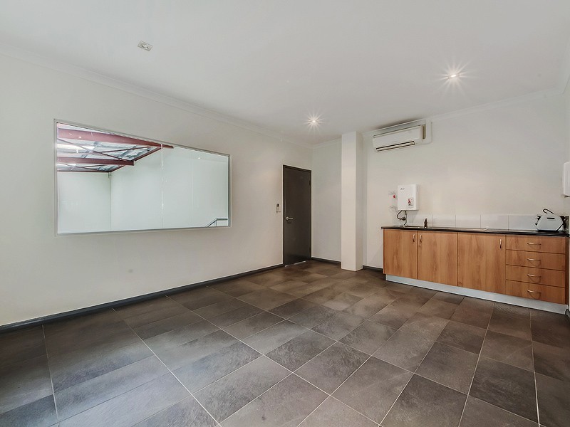 4 – 8 Blackburn Drive, Port Kennedy WA 6172