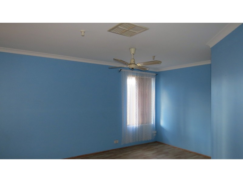 15 Chipper View, Parmelia WA 6167