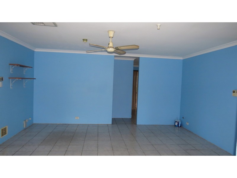 15 Chipper View, Parmelia WA 6167