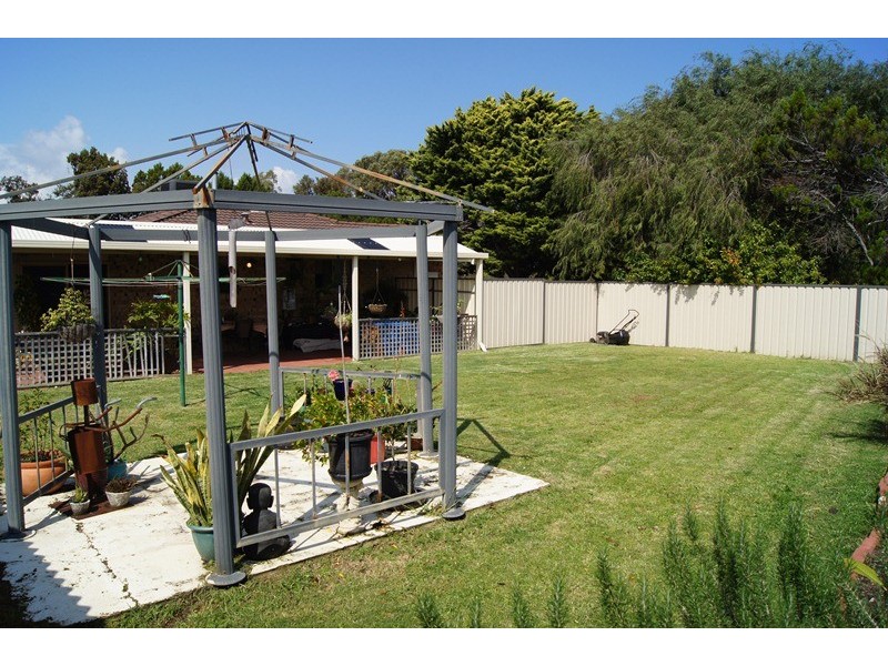 34 Manildra Drive, Dudley Park WA 6210