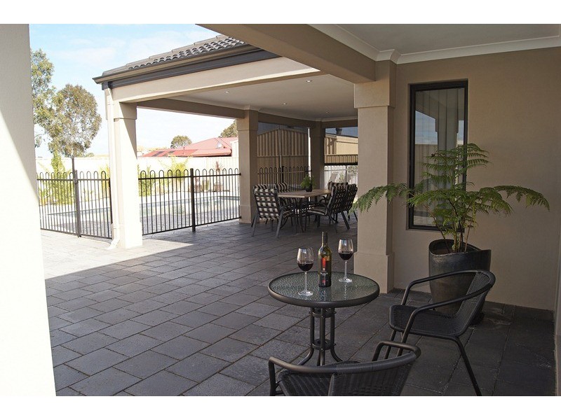 14 Wells Road, Pinjarra WA 6208