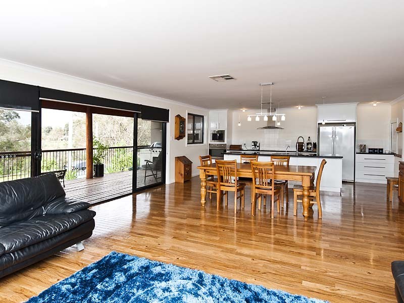 28 River Drive, Pinjarra WA 6208