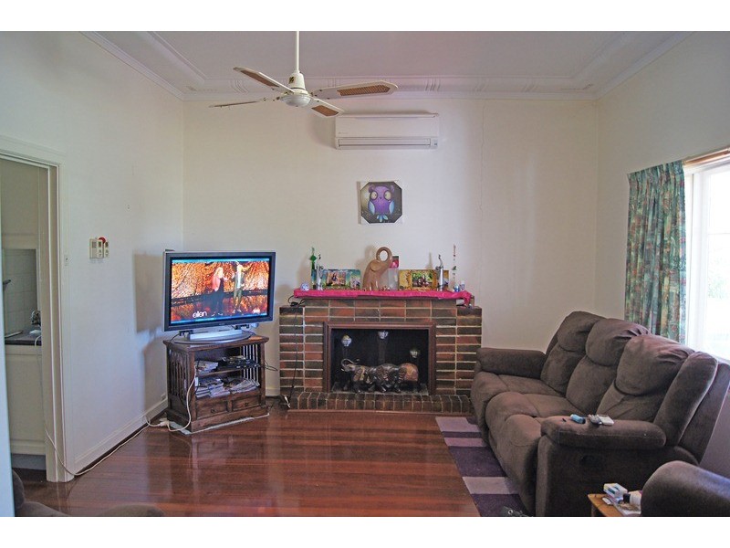 5 Eden Street, Dudley Park WA 6210