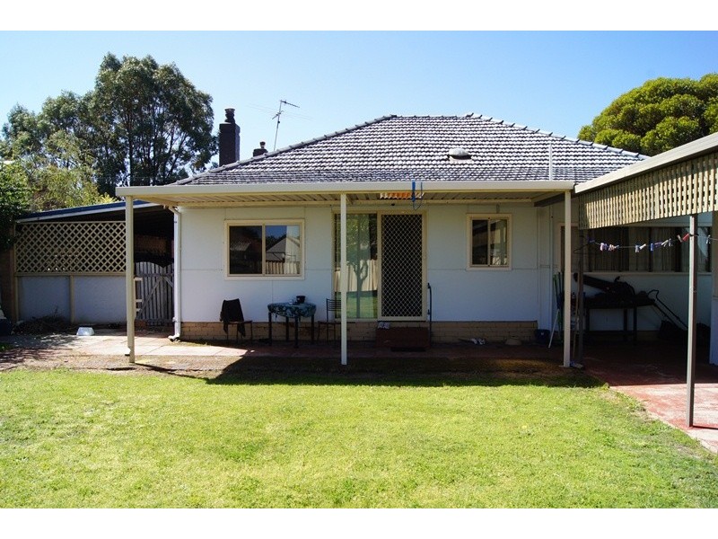 5 Eden Street, Dudley Park WA 6210