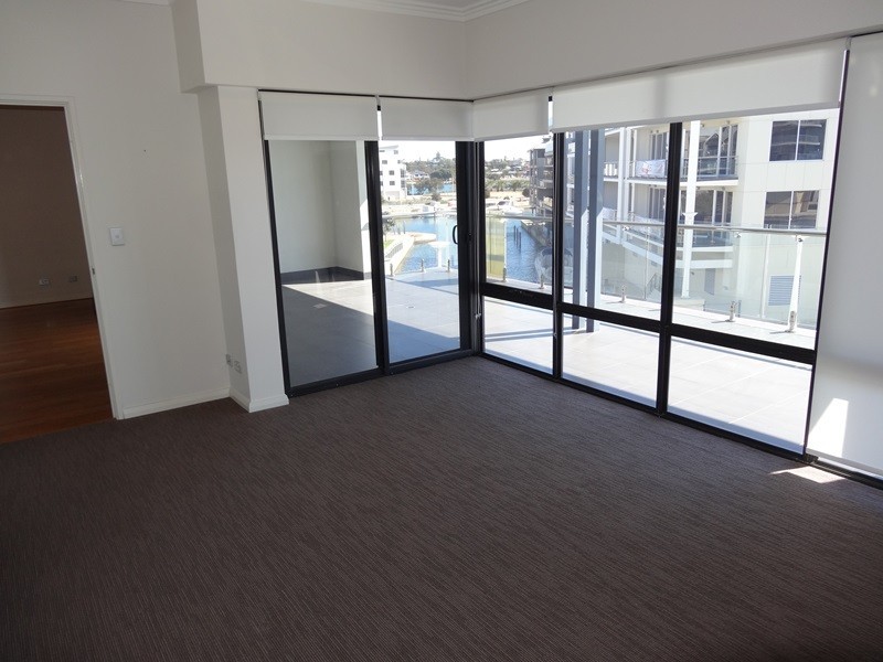 4/18 Cannaregio Square, Mandurah WA 6210