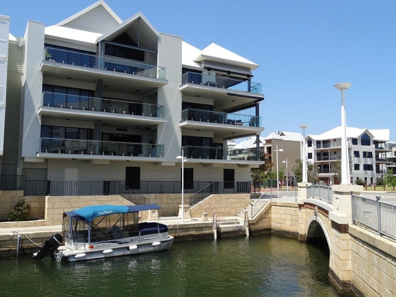 4/18 Cannaregio Square, Mandurah WA 6210