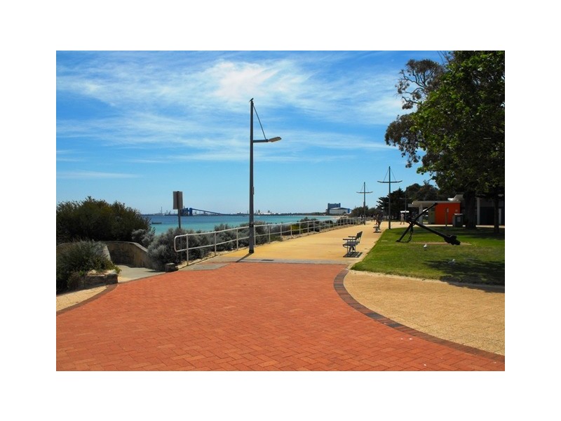 8/1-3 Railway Terrace, Rockingham WA 6168