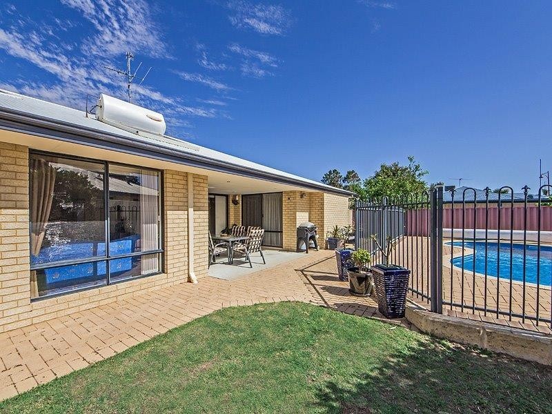 7 Ferndown Retreat, Meadow Springs WA 6210