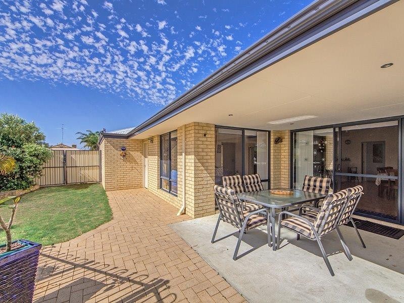 7 Ferndown Retreat, Meadow Springs WA 6210