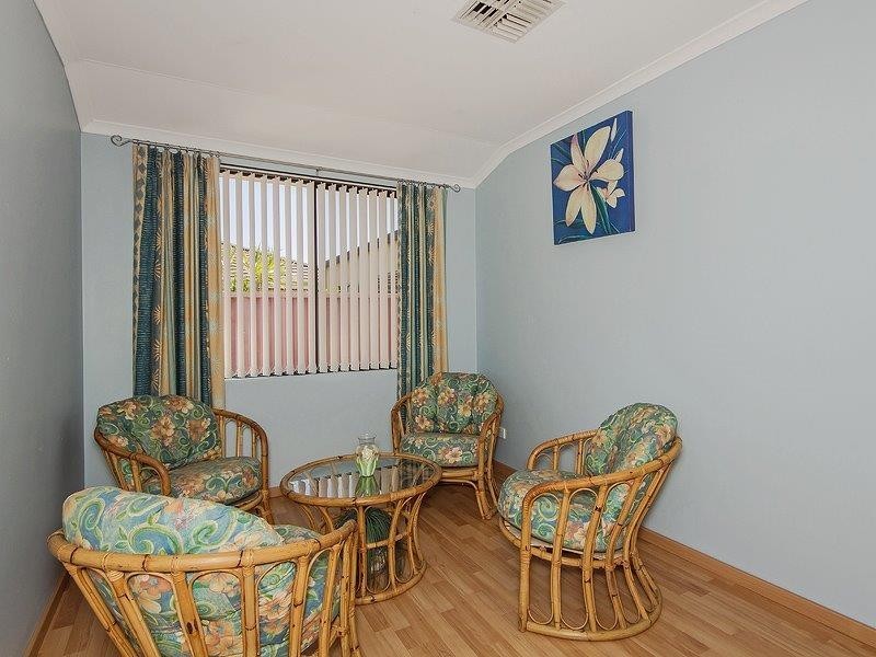 7 Ferndown Retreat, Meadow Springs WA 6210