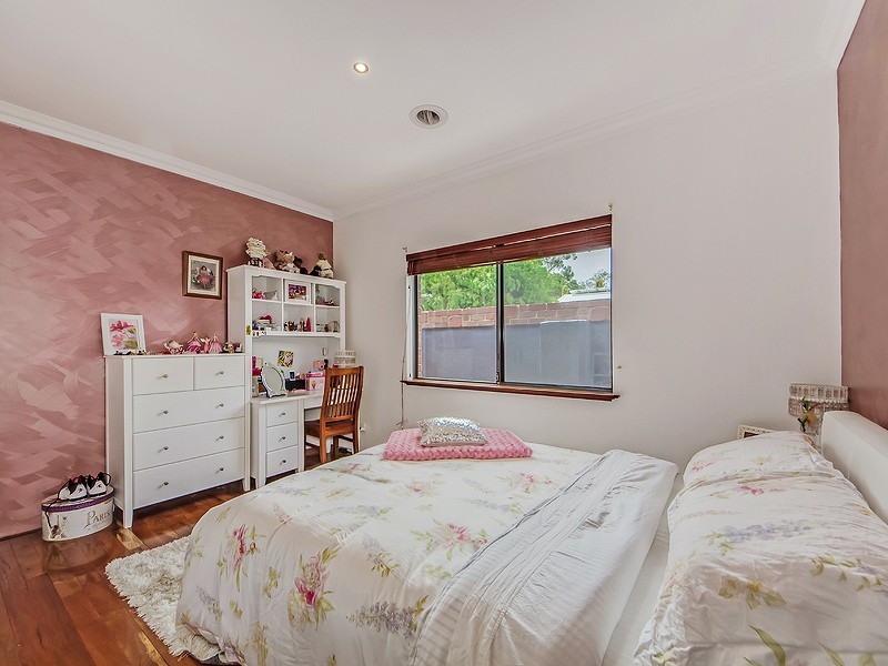 95 Rodoreda Crescent, Ravenswood WA 6208