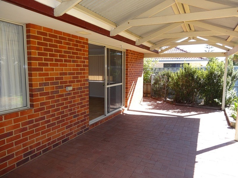 20 Montego Way, Halls Head WA 6210