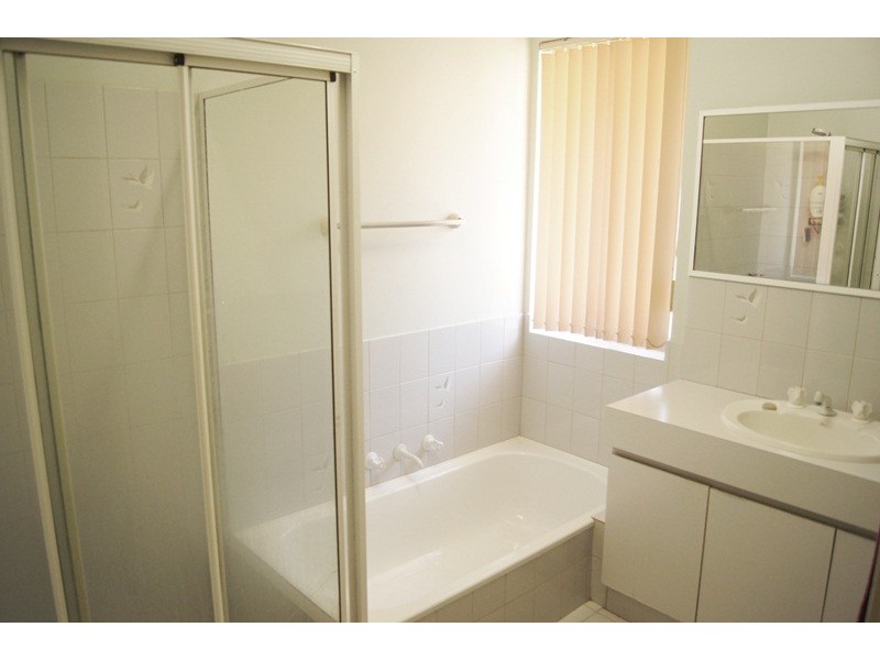 25 Hanson Way, Dudley Park WA 6210